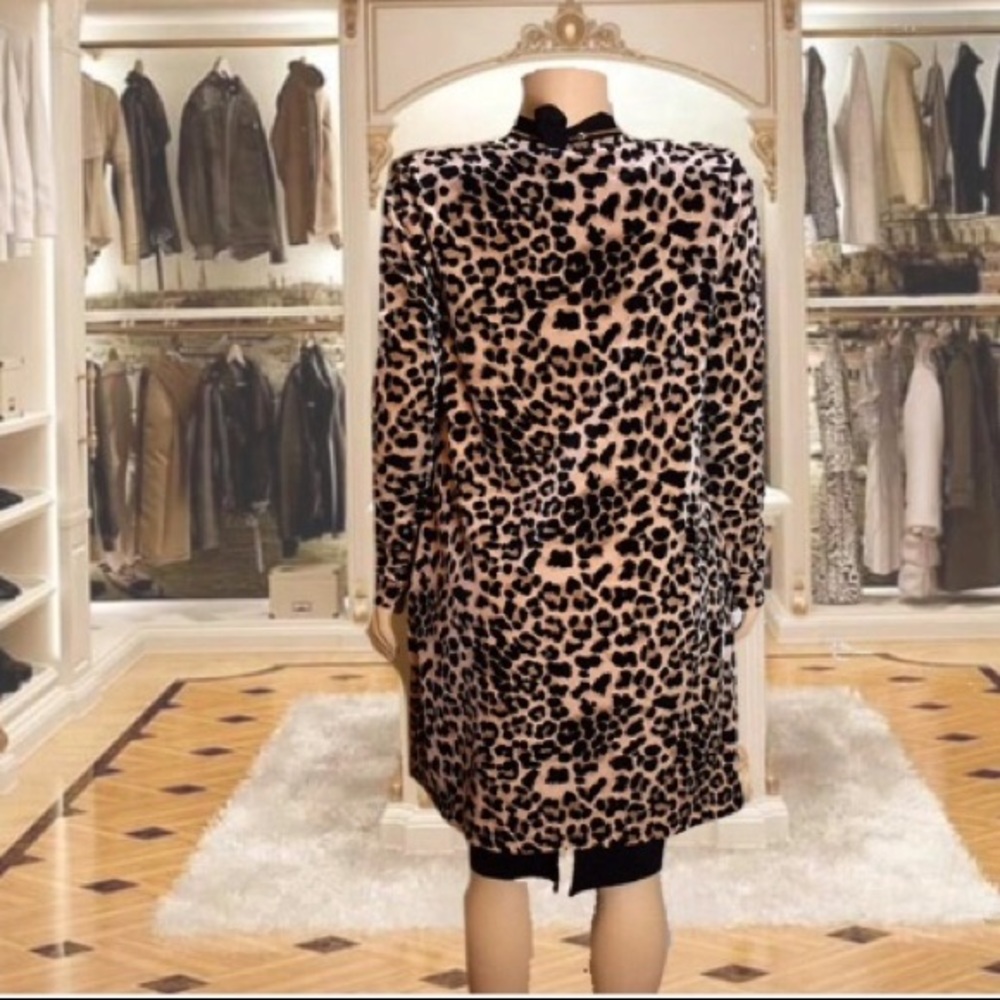 Leopard Print Velvet Cardigan - Picture 2 of 5